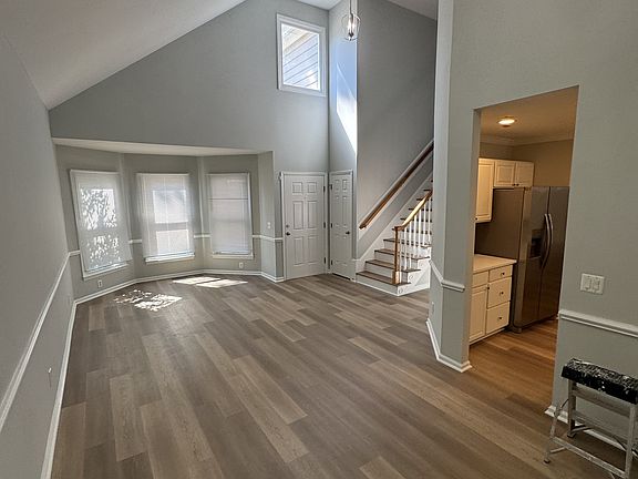 3rd image of 103 Silverrock Ct