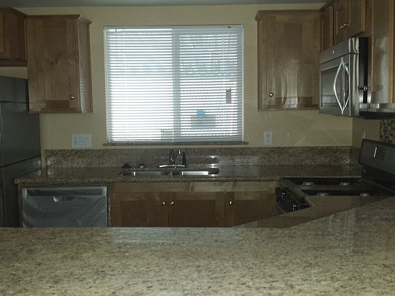 2nd image of 2280 E Valley Pkwy Spc 153