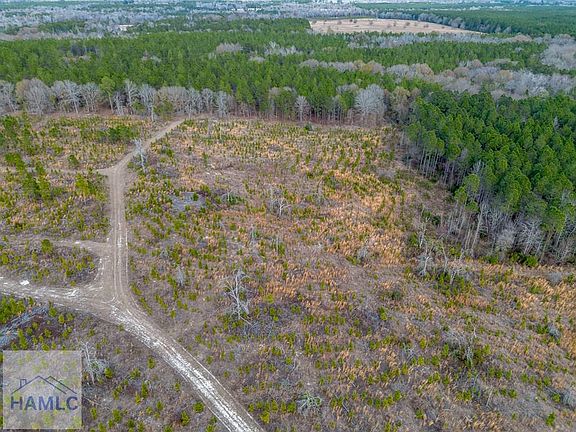 2nd image of 4 Bell Line Rd