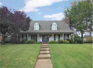 730 Autumn Winds Dr, Collierville, TN 38017