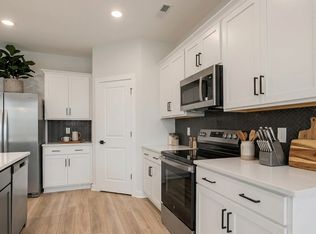 3600 Heartland Dr, Columbia, TN 38401