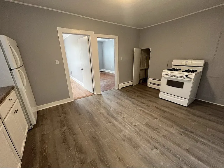 22 Green St #4 — Photo 1