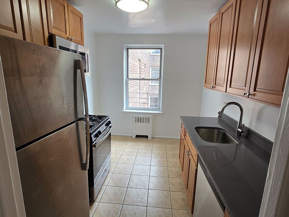 2nd image of 33-35 76th St #5A