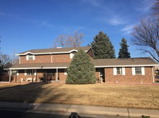 8611 W 69th Pl, Arvada, CO 80004