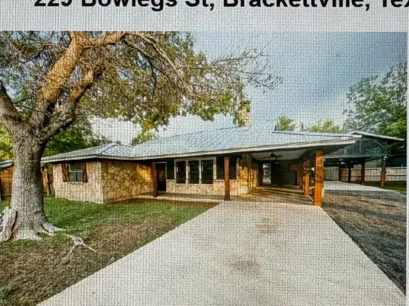 229 Bowlegs St, Brackettville, TX 78832
