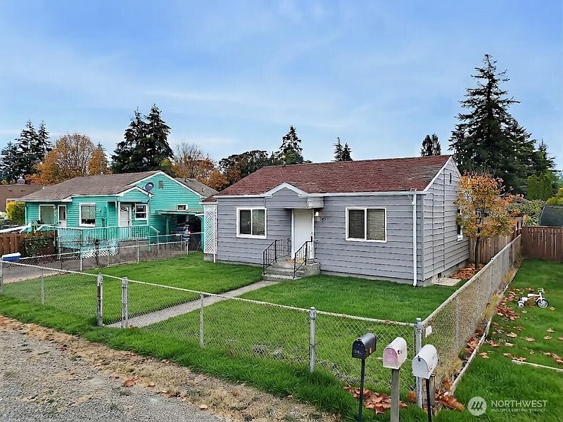 3rd image of 703 117th Street S
