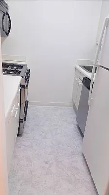 Sold by CCG Real Estate Brokerage | media 5