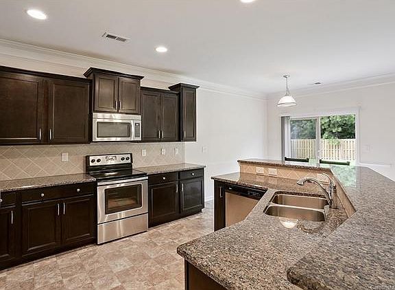 4th image of 113 Marquette Dr