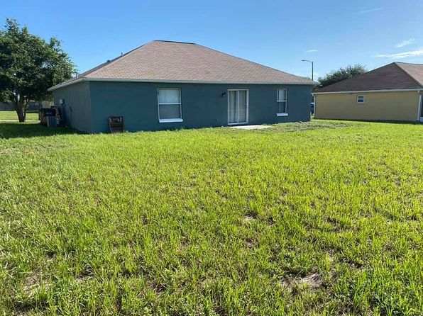 2332 Sunset Pointe Dr