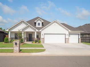 10605 N Little Sallisaw Creek Dr, Yukon, OK 73099