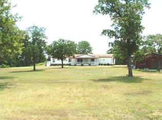 564 Pine Valley Loop, Smithville, TX 78957