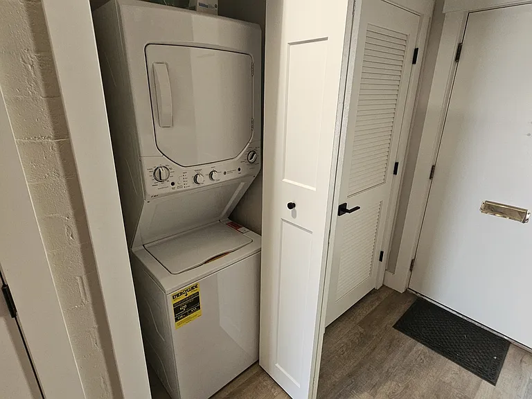 Terrace Heights Apartments — Photo 34
