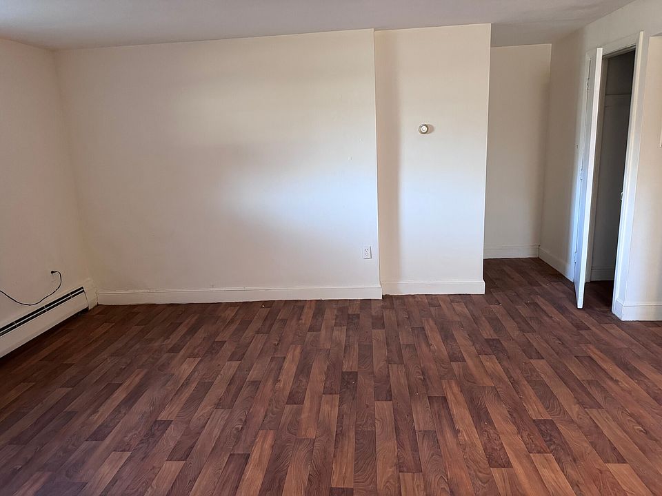 21 Grove St Arlington MA Zillow