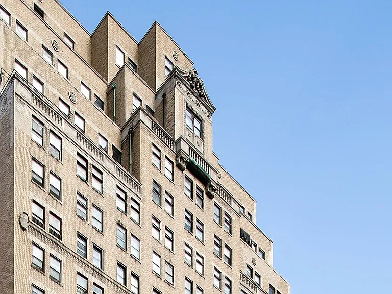 253 W 72nd St #1008 — Photo 1