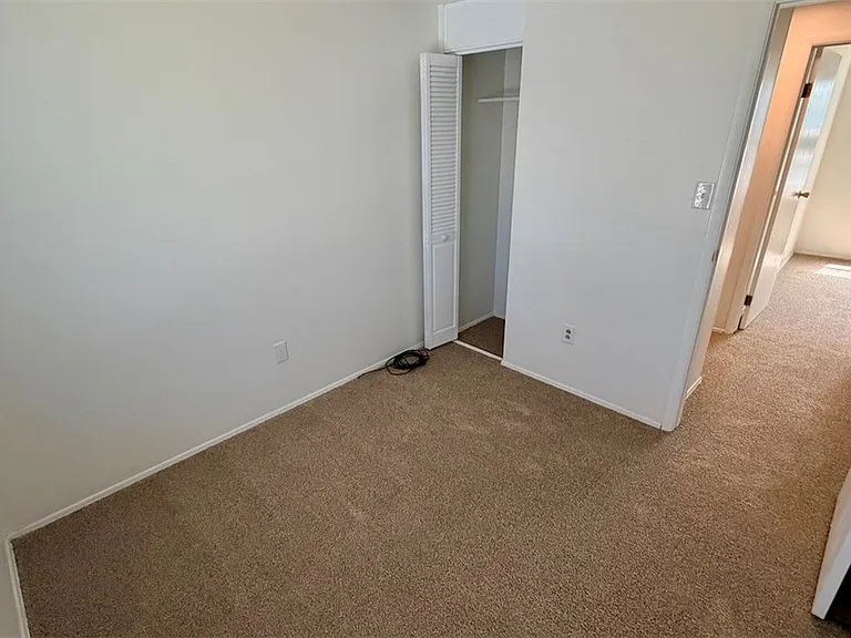 3812 Louisa St — Photo 23