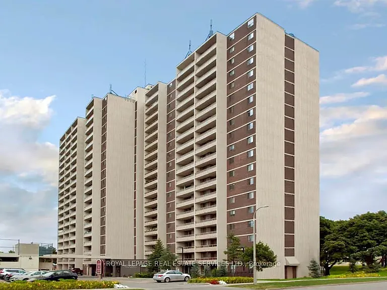 16 Cedarwoods Cres #1104 — Photo 1