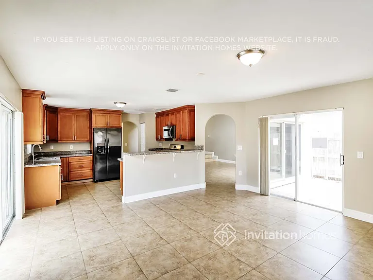 14671 SW 156th Ave — Photo 7