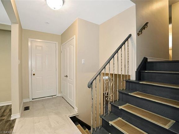 3rd image of 92 Sewell Dr