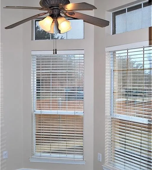 2685 Hillside Dr — Photo 20