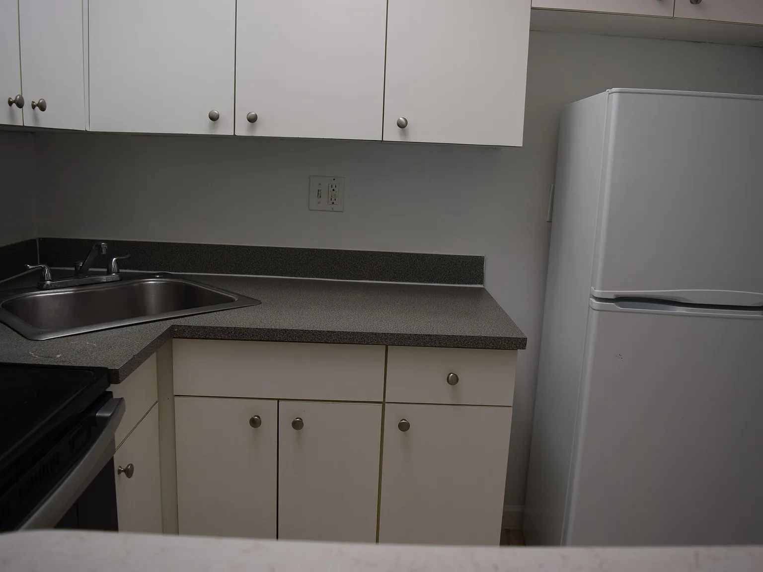 1 bed, 1.5 bath, 700 sqft, $1,500 — Photo 4