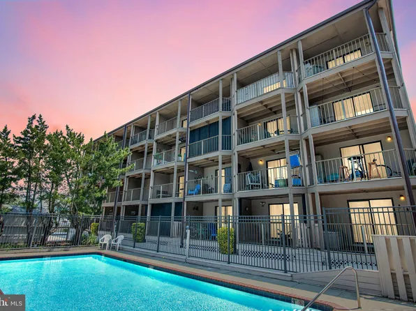204 33rd St #405 B, Ocean City, MD 21842