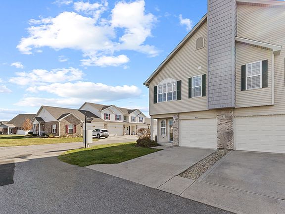 3rd image of 1141 Fernwood Way