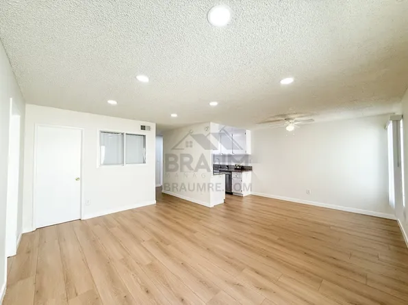 5461 KESTER, 5461 Kester Ave APT 218, Sherman Oaks, CA 91411