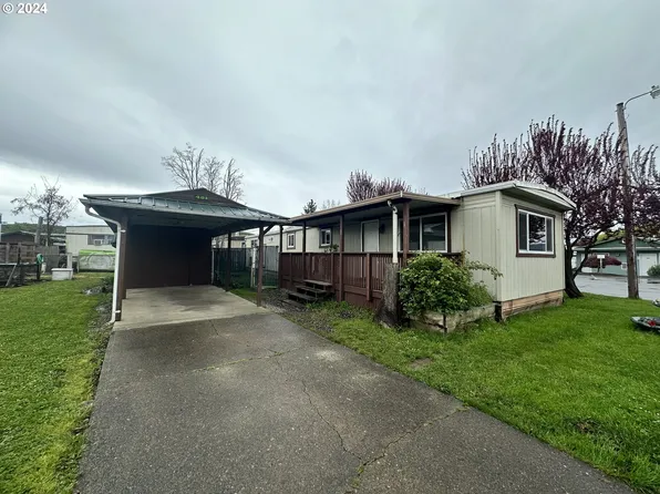 401 Lad Ln, Roseburg, OR 97471