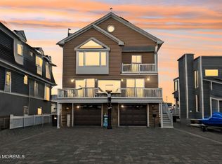 22 6th Ter, Seaside Heights, NJ 08751