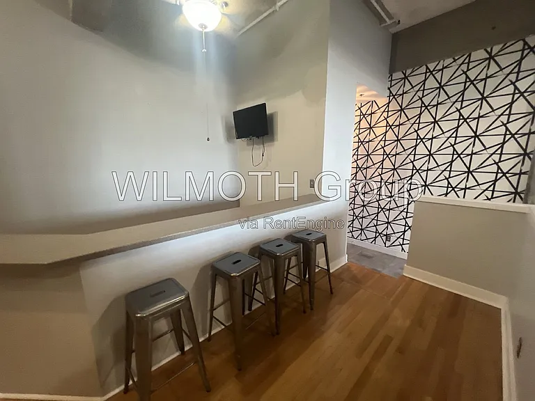 611 N Park Ave #302 — Photo 10