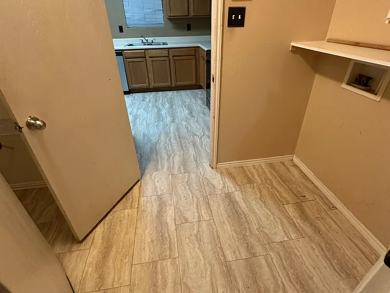9233 Cheswick Dr — Photo 10