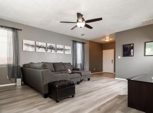 6816 Kayser Mill Rd NW, Albuquerque, NM 87114