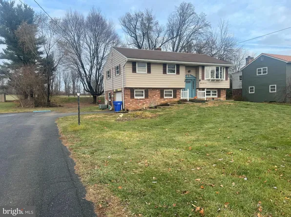 1857 Rockvale Rd, Lancaster, PA 17602
