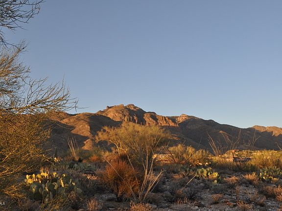 2nd image of 1833 E Quiet Canyon Dr