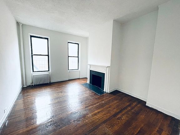 2nd image of 161 E 96th St APT 4C