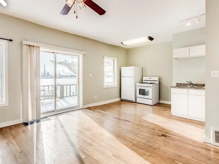 2430 Military St #2 — Photo 1