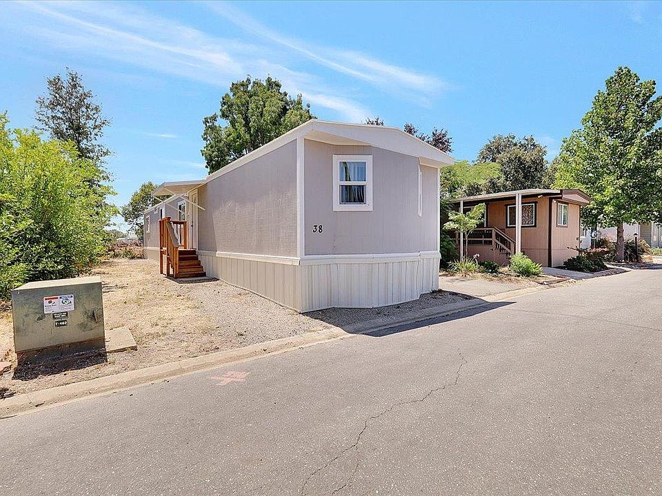 1st image of 10383 Larkin Rd Unit 38
