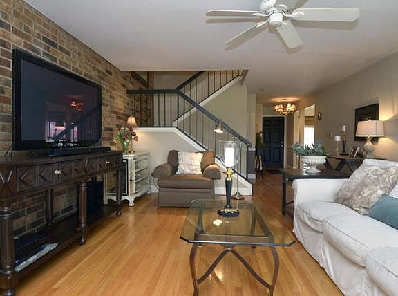 5th image of 1448 N Bridgeport Dr