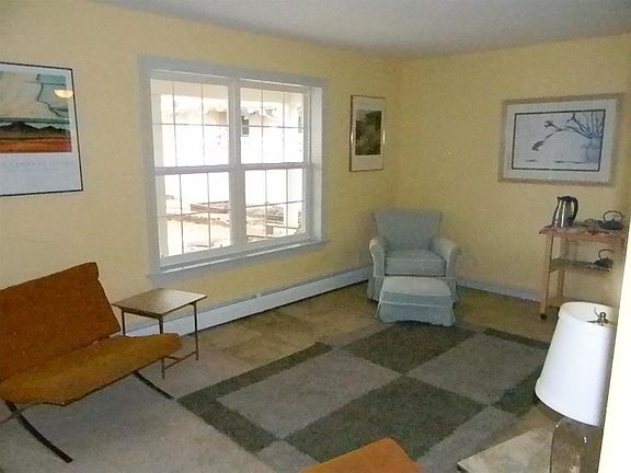 5th image of 2195 47th St