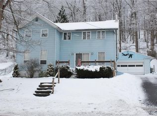 64 Elm St, Camillus, NY 13031