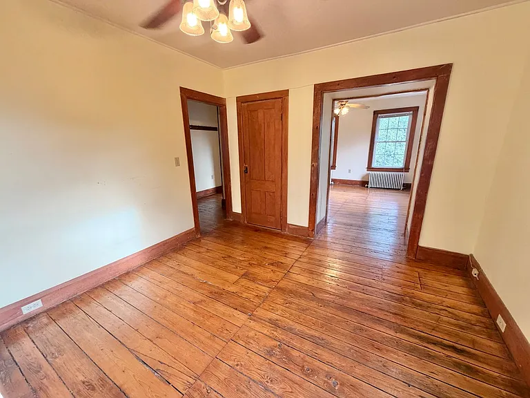 30 Sherman St — Photo 22