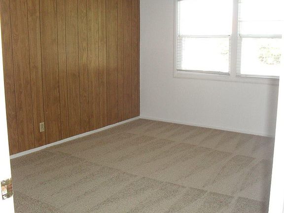 5th image of 117 Di Maggio Ave