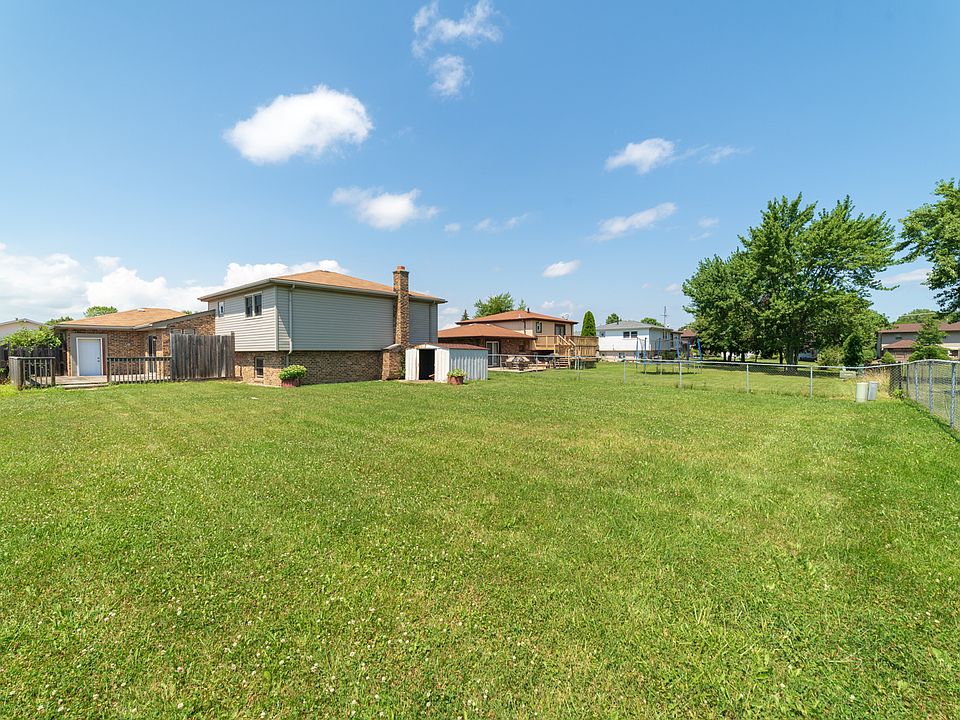 1st image of 19417 Lake Lynwood Dr