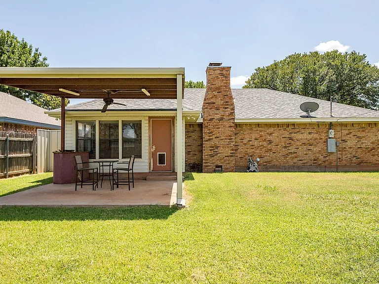 4808 Mount Everest Dr — Photo 37