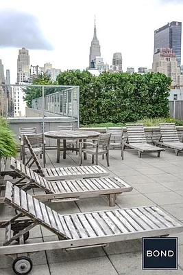 Rented by Bond New York | media 3