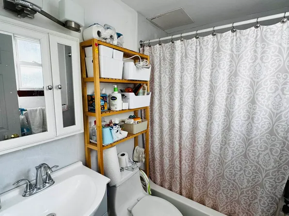 130-10 58th Avenue image 4 of 7