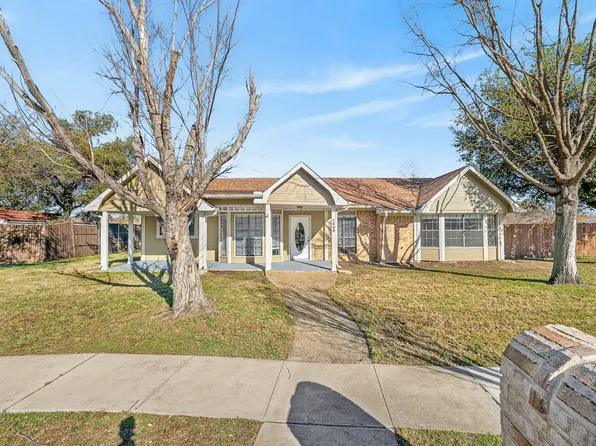 1889 Tree Crest Dr, Lewisville, TX 75077