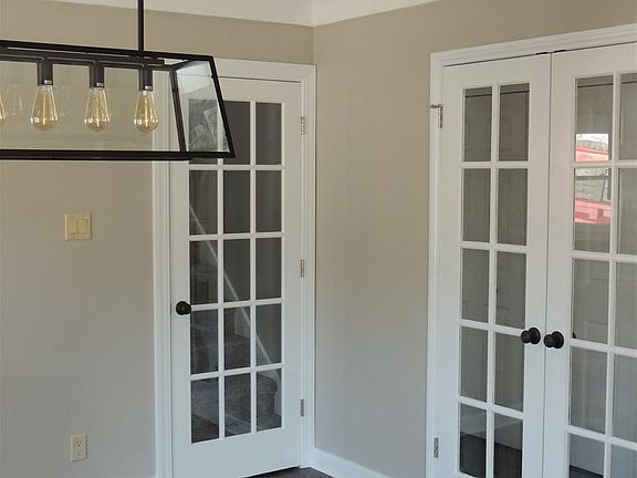 4th image of 1802 Rainbow Dr