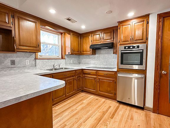 4th image of 3508 Linnet Ln