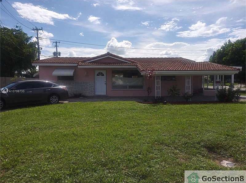 1st image of 1091 NW 24th Ave